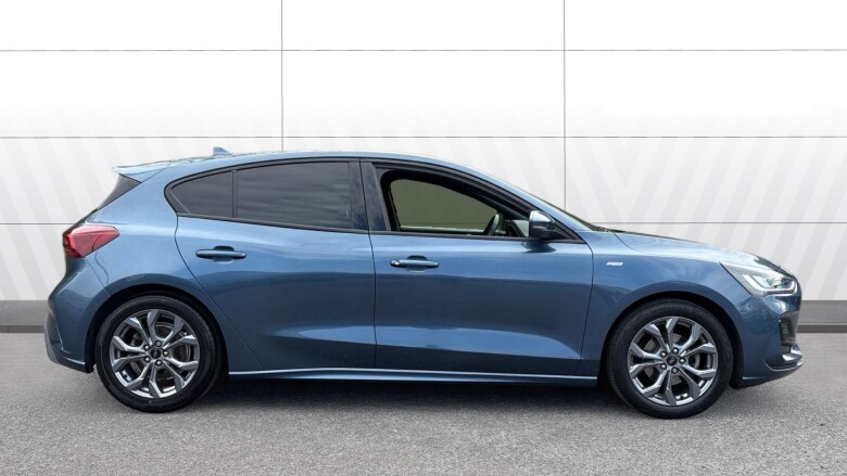 Ford Focus 1.0 EcoBoost ST-Line 5dr Petrol Hatchback